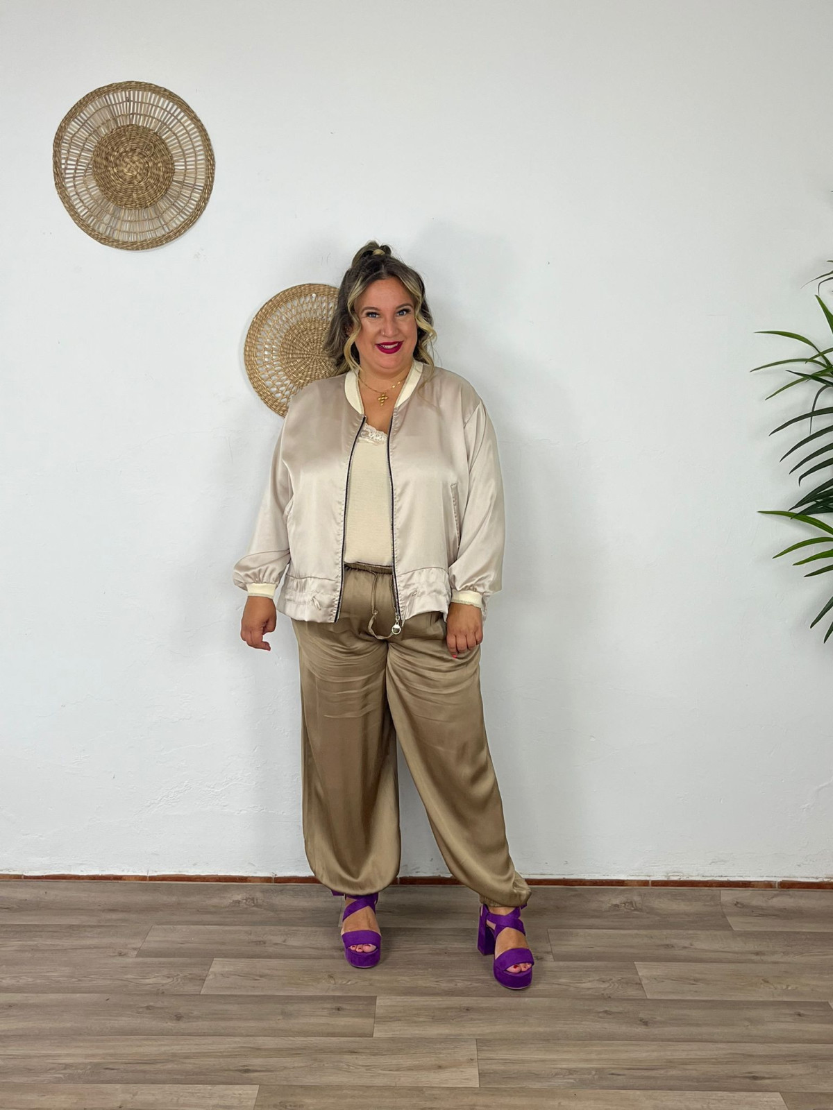 Pantalón Satinado Mediano